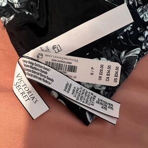 NWT VICTORIA SECRET BRALETTE